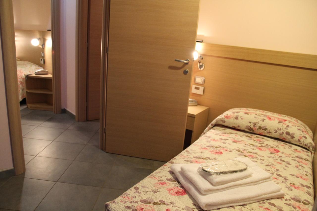 Albergo Verdi Novi Ligure Esterno foto