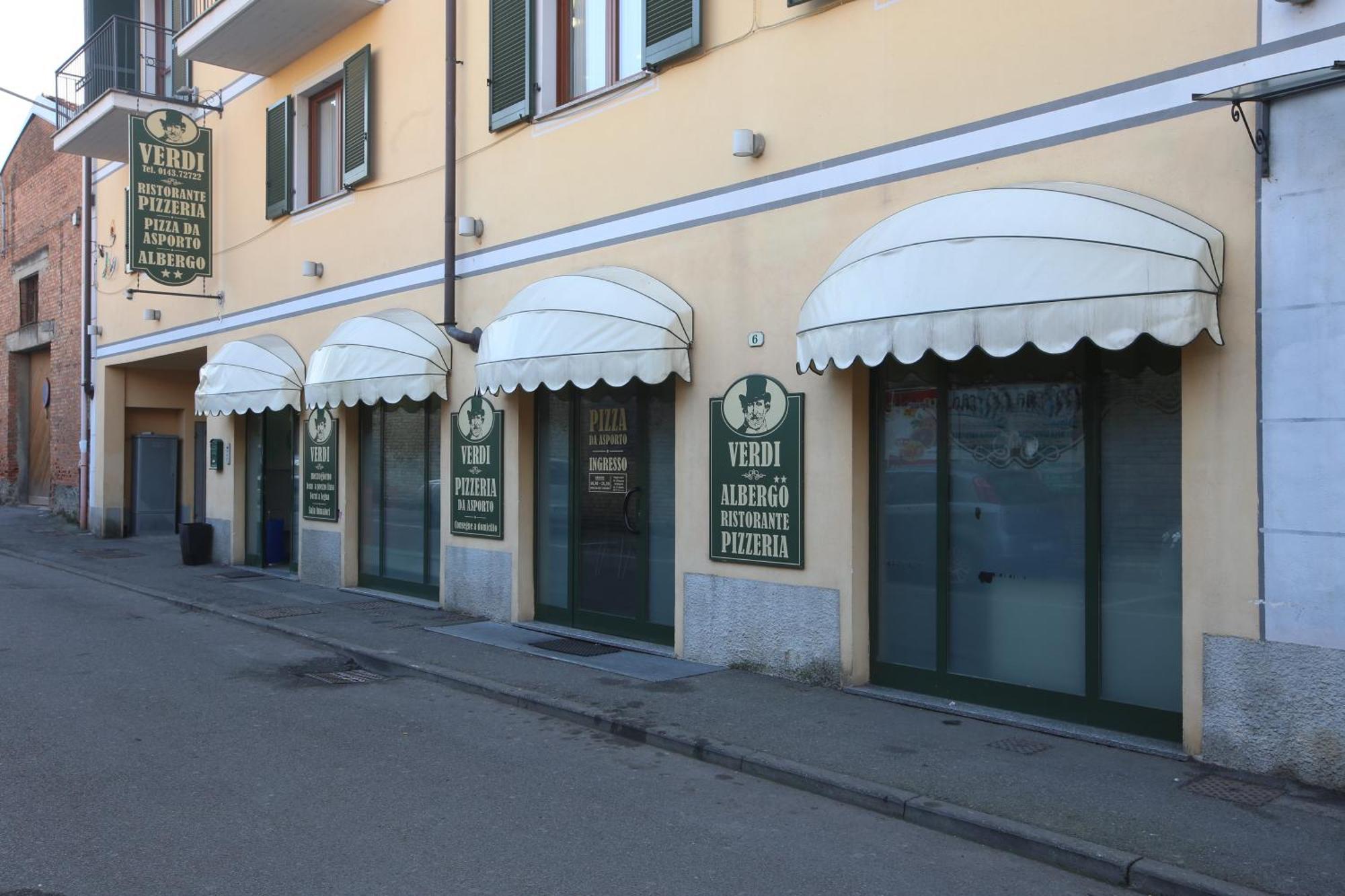 Albergo Verdi Novi Ligure Esterno foto