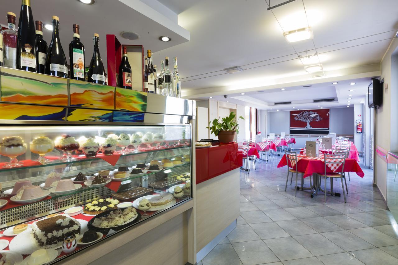 Albergo Verdi Novi Ligure Esterno foto