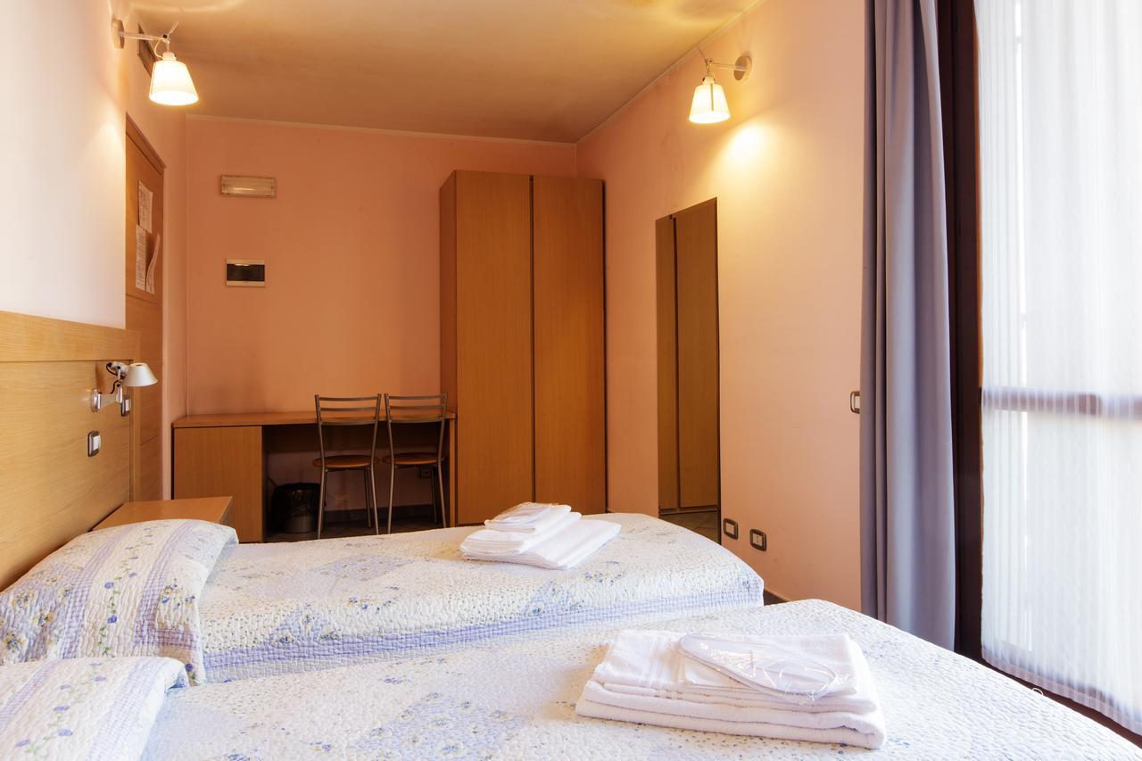 Albergo Verdi Novi Ligure Esterno foto