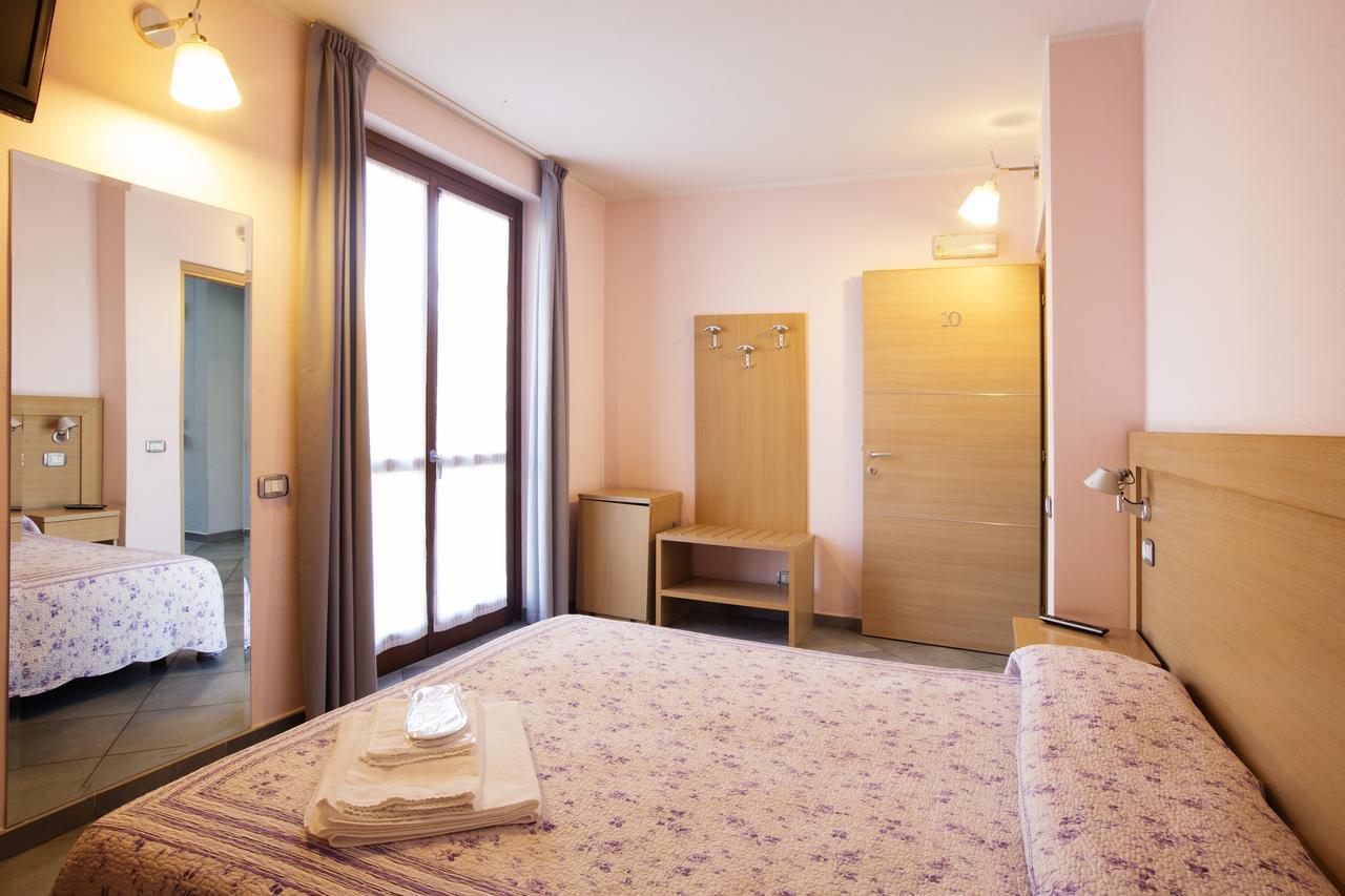 Albergo Verdi Novi Ligure Esterno foto